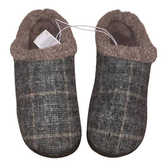 isotoner | Shoes | Isotoner Mens Plaid Memory Foam House Slippers | Poshmark